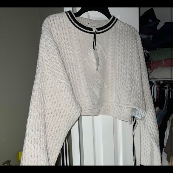 Milk it thread knit sweater! - Picture 2 of 2